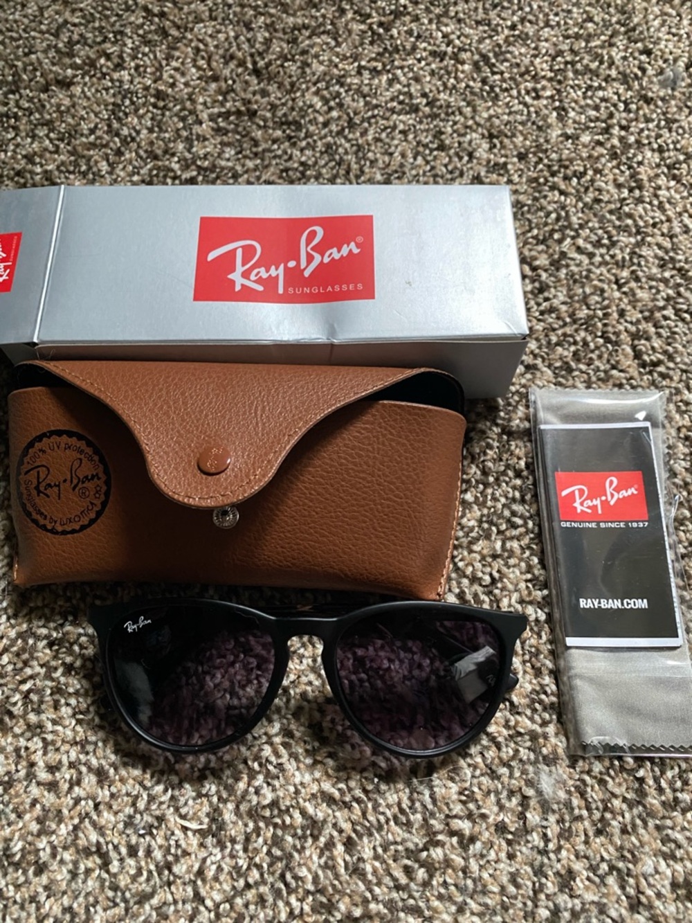 Ray-Ban Black Polarized Sunglasses
